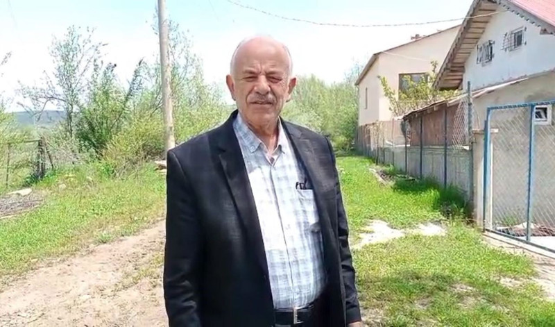 Sivas’ta gece saatlerinde yolda ilerleyen vatandaş yol kenarında 1 tanesini gördü. Hemen kenara çekilip yanına gidince onu tanıdı - Resim: 1