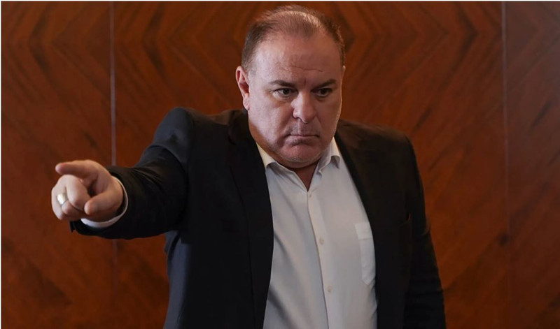 Burak Sergen'den yıllar sonra gelen itiraf! Oyuncu kardeşiyle neden konuşmuyor? - Resim: 5