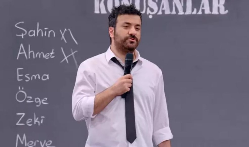 Hasan Can Kaya'nın programını gülmekten kırıp geçiren göğüs polemiği! "Hiç görmemiştim" diyerek tek tek anlattı - Resim: 3