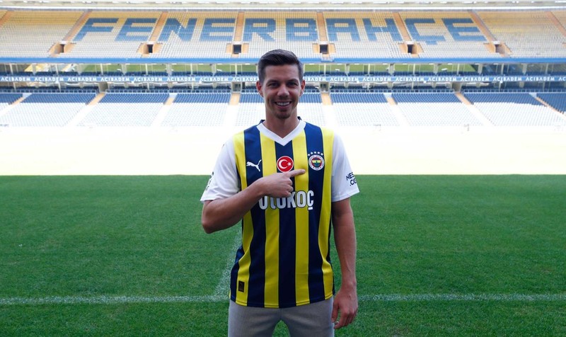 Fenerbahçe’ye kara haber! Kararlarını Ali Koç’a bildirdiler! İsmail Kartal’ın 1.8 milyon euroluk prensi geri dönüyor! - Resim: 4