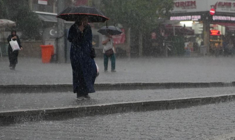Depremin yaşandığı İstanbul'da hava nasıl olacak, yağmur var mı? Meteoroloji'den kritik uyarı: İşte 24 Nisan (Perşembe) hava durumu tahminleri! - Resim: 9