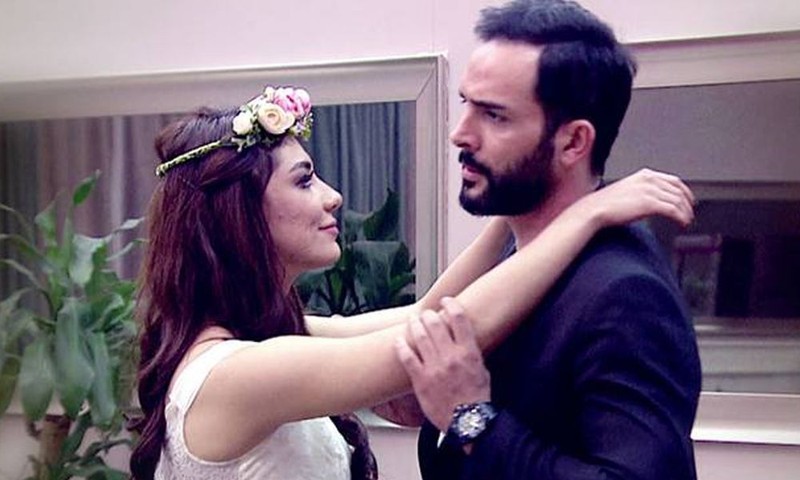 Kısmetse Olur programında tanışmışlardı! Aycan Varış ve Onur Yüksel, 9 yıl sonra nişanlandı! - Resim: 2