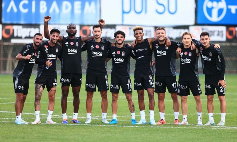 Beşiktaş'ta ipler koptu! 3 milyon euroluk yıldıza kapı gösterildi: "Kendine kulüp bul" - Resim: 1