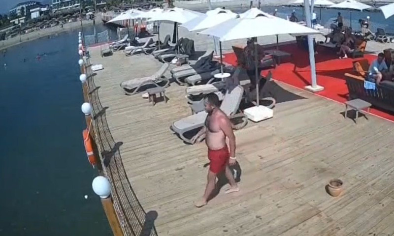 ÖLÜME ATLAYIŞ! Antalya tatili faciayla bitti: O anlar saniye saniye kamerada - Resim: 2