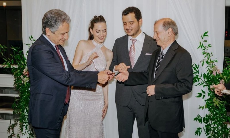 Ünlü oyuncu Ezgi Şenler’in mutlu günü! Çocukluk aşkıyla evlilik yolunda ilk adımı attı - Resim: 6