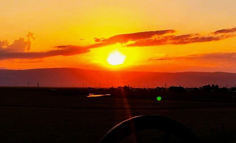 Ardahan Ovası’nda gün doğumunda gökyüzü kızıllığı ve bulutların manzarası mest etti - Resim: 2