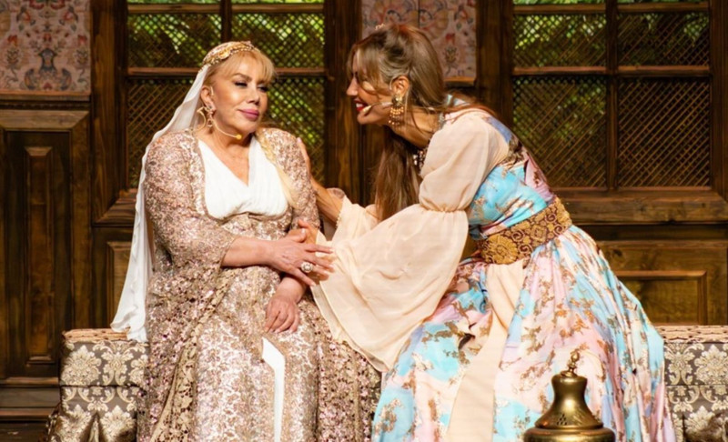 Mine Koşan'dan Çağla Şıkel'e olay gönderme! "Çağla tostunu yesin" - Resim: 1