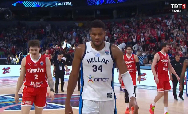 Tepkiler çığ gibi! Yunan basketbolcu Giannis Antetokounmpo’dan Türk bayrağı için çirkin sözler! - Resim: 6