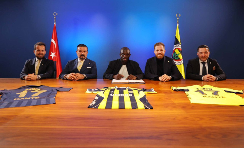 Resmi imzayı attı! Fenerbahçe'nin yeni transferi N'Golo Kante'den ilk açıklama! - Resim: 6
