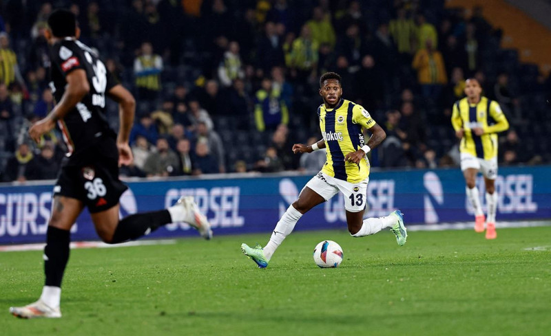 Fenerbahçe'de taraftar Rize maçından sonra kıyameti kopardı. O yıldızı takımda istemiyorlar - Resim: 9