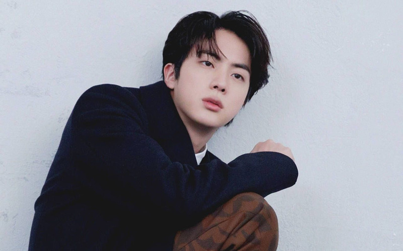 Ünlü şarkıcıyı rızası dışında öptü! Cinsel saldırı ile suçlandı - Resim: 3