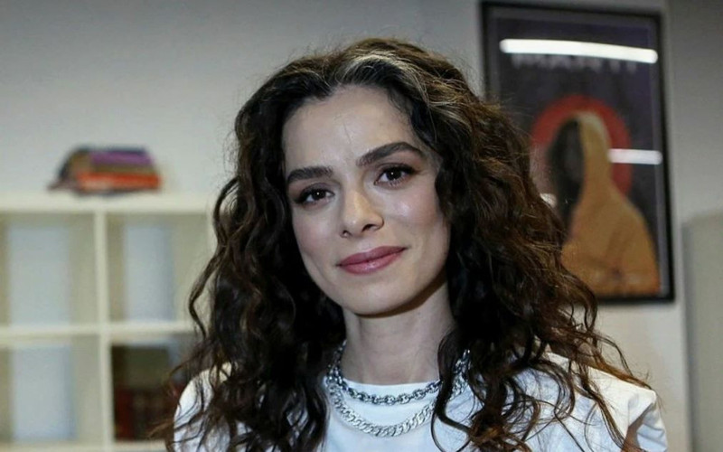 Kübra Süzgün'ün babasından Özge Özpirinçci hakkında şoke eden suçlama: "Üzerimizden 3 milyon dolar kazandı" - Resim: 10