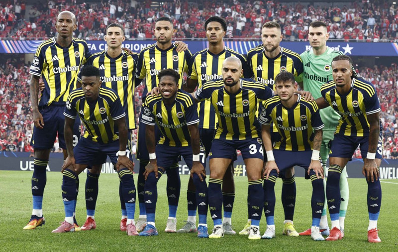 Fenerbahçe’de Tedesco neşteri vurdu! Şok rapor ortaya çıktı! 6 yıldızın bileti kesildi - Resim: 1