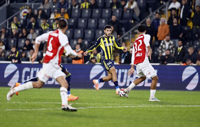 Fenerbahçe, Fatih Karagümrük deplasmanında! 6 eksik var, 5 isim sınırda! - Resim: 2