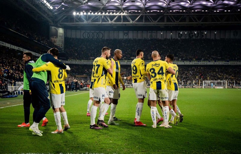 Mourinho’nun jokerine 2 dünya devinden transfer kancası! Menajerini arayıp bonservisini öğrendiler! Ali Koç’un kapısını çalacaklar - Resim: 3