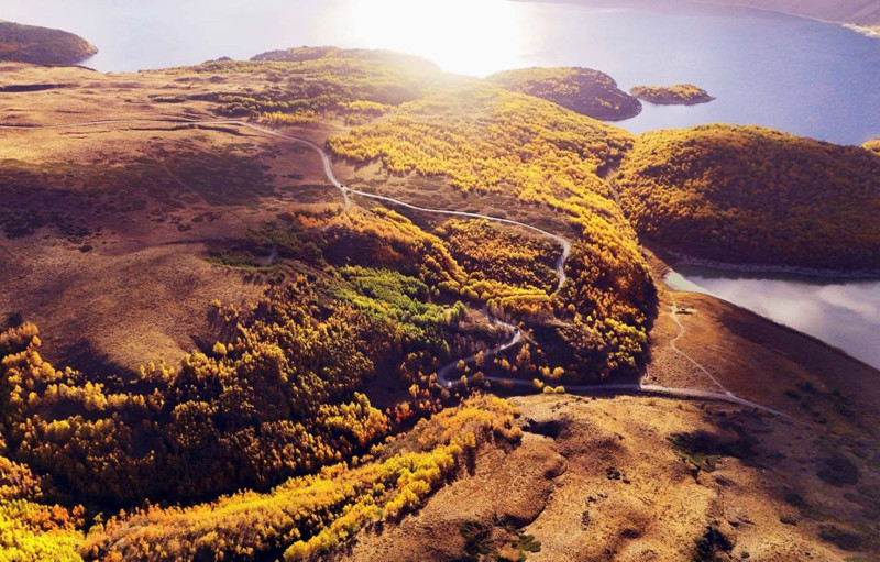 Dağların kalbinde renk şöleni! Nemrut’ta sonbahar zamanı görenleri büyülüyor - Resim: 3