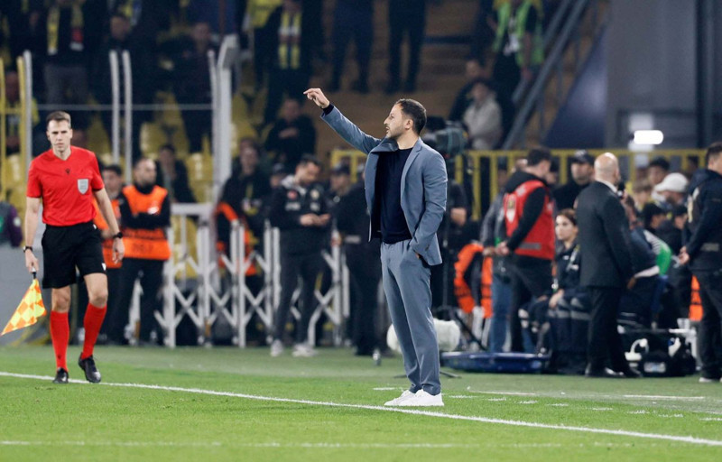 Fenerbahçe'de Tedesco'dan sürpriz tercihler! Galatasaray derbisinin muhtemel ilk 11'i belli oldu! Bir mevkide kararsızlık var - Resim: 2