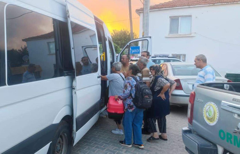 Tekirdağ ve Çanakkale'de alevlerle mücadele! Ekipler seferber oldu: Ev ve köyler boşaltıldı - Resim: 5