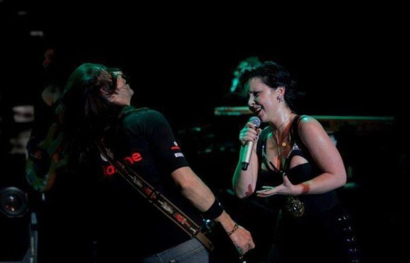 21 yıl aynı sahneyi paylaşmışlardı! Metin Türkcan'dan Şebnem Ferah'a tepki: "Sizce etik mi?" - Resim: 5