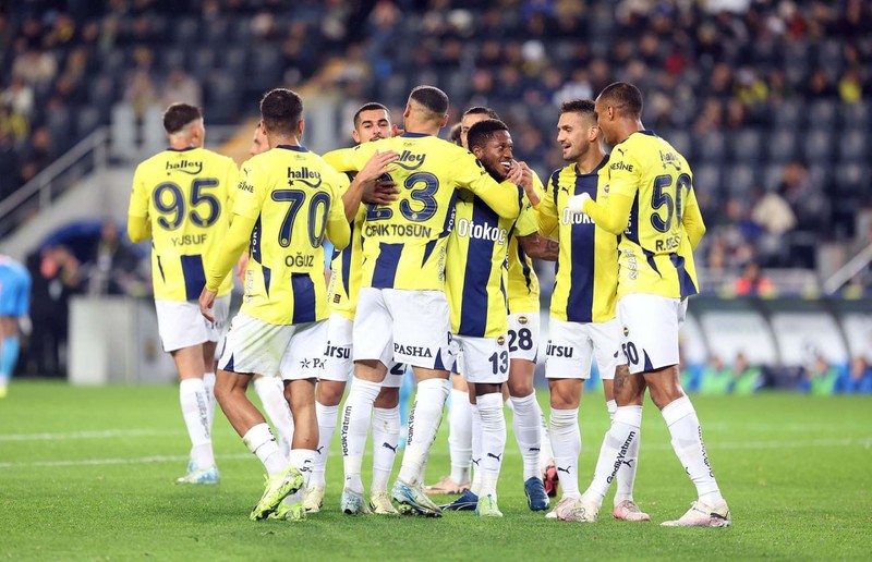 Fenerbahçe’den devre arası gidecek ilk futbolcu belli oldu! Hangi takıma gideceğini Ali Koç seçecek! - Resim: 2