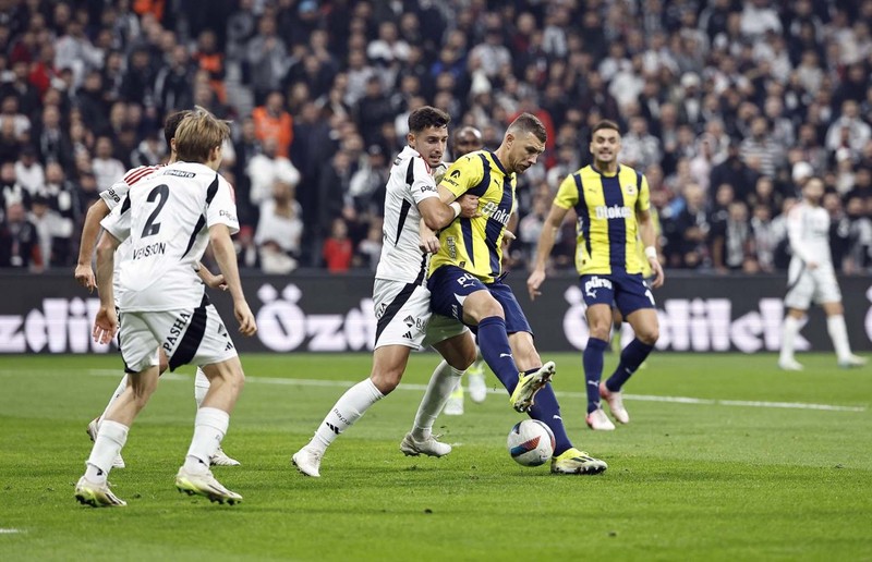 Transfer yarışı başladı! İtalyan muhabir hedefteki ismi açıkladı! Fenerbahçe ve Beşiktaş’tan 10 milyon euroluk yıldıza kanca - Resim: 3