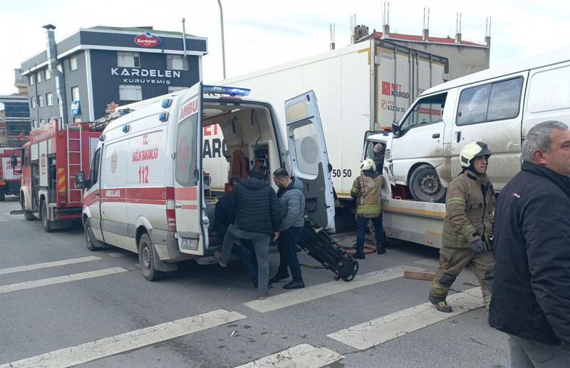 Bağcılar'da çekici dehşet saçtı! Yaralılar var - Resim: 2