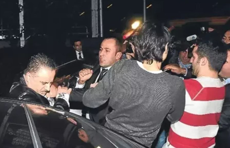 Seda Sayan'dan yıllar sonra gelen Erol Köse itirafı: Rahmetlinin kafasına çanta patlattım! - Resim: 8