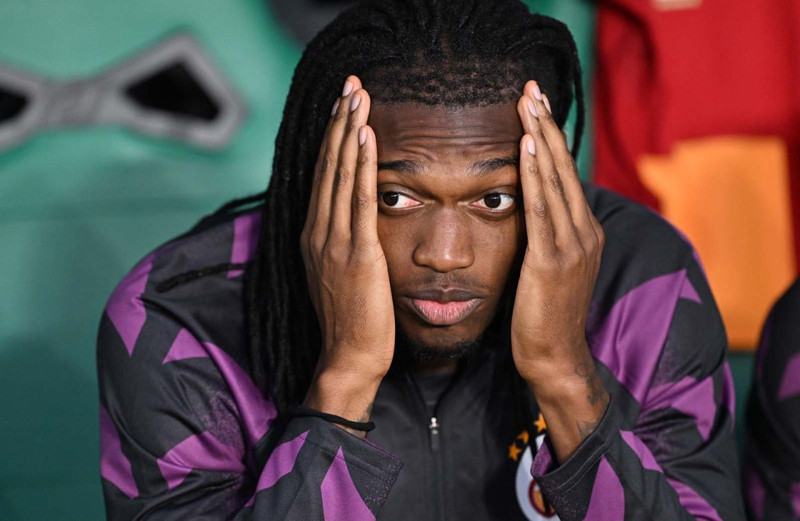 Galatasaraylı Rafael Leao'ya Sporting maçında şok tepki! Islıklanmasının nedeni ortaya çıktı! - Resim: 2