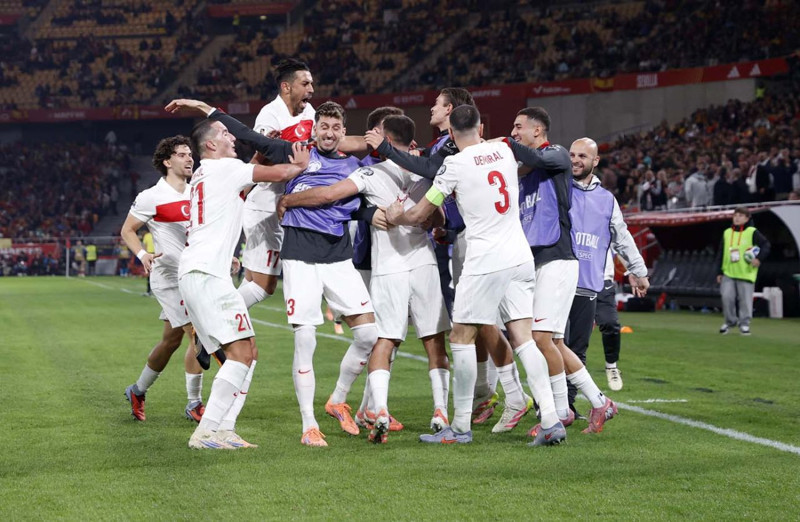 A Milli Takım İspanya'dan puanla döndü! İşte play-off turundaki muhtemel rakiplerimiz - Resim: 3