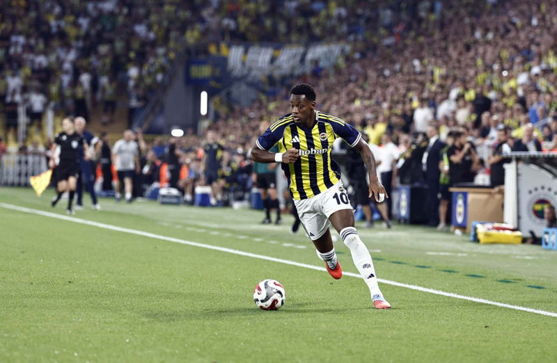 Gelecek yılın ilk bombası patladı! Fenerbahçe ilk transferini sessiz sedasız bitirdi! Taraftarlar çok sevinecek - Resim: 11