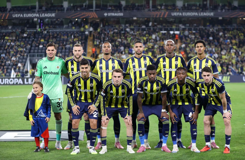 Fenerbahçe’den yılın transfer bombası! 42 milyon euroluk yıldız geri dönüyor! Taraftarlar çok mutlu olacak! - Resim: 1