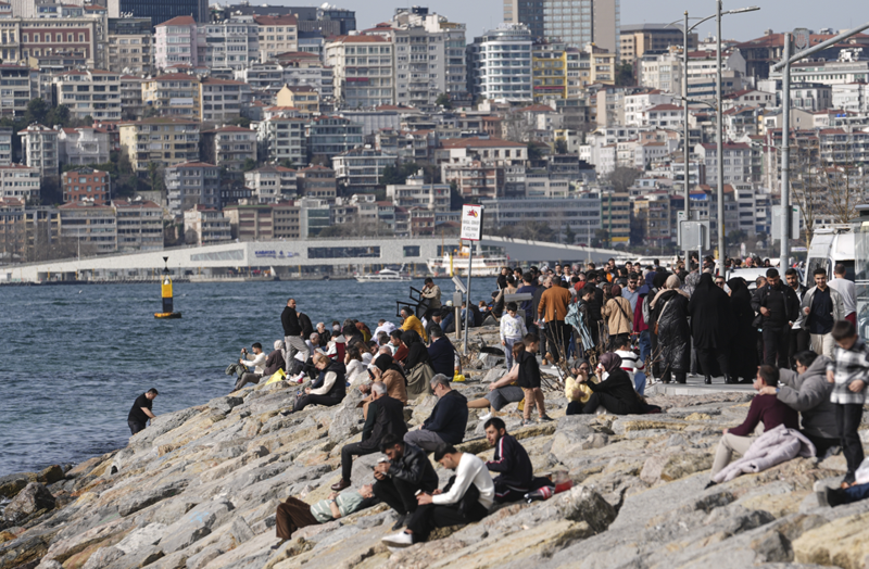 İstanbul'da hava sıcaklığı rekor kırdı! Şubat ayında 23 dereceye çıktı - Resim: 3