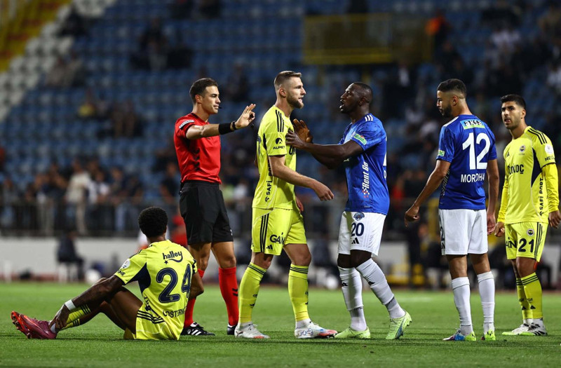 Fenerbahçe, Kasımpaşa deplasmanında yara aldı! Serdar Ali Çelikler’den Tedesco için inanılmaz iddia! Bomba Aykut Kocaman detayı! - Resim: 2