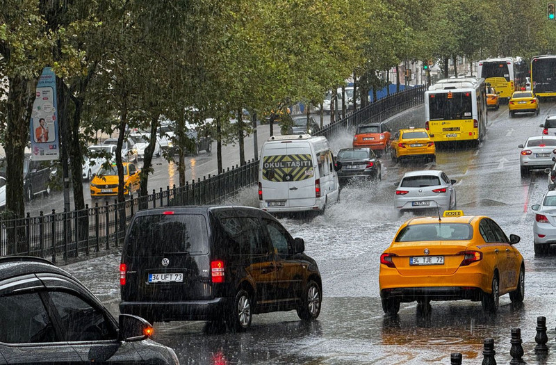 Meteoroloji tarih vererek uyardı! Kuvvetli yağış ve fırtına alarmı… İşte o iller - Resim: 11