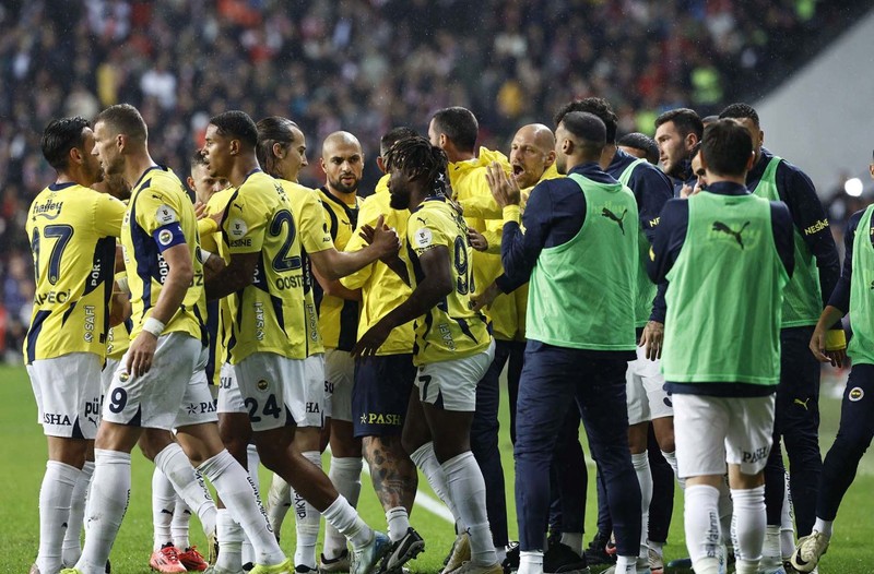 Fenerbahçeliler çok umutluydu! 600 bin euroluk yıldız tutunamadı! Ali Koç sözleşmesini feshetti - Resim: 2