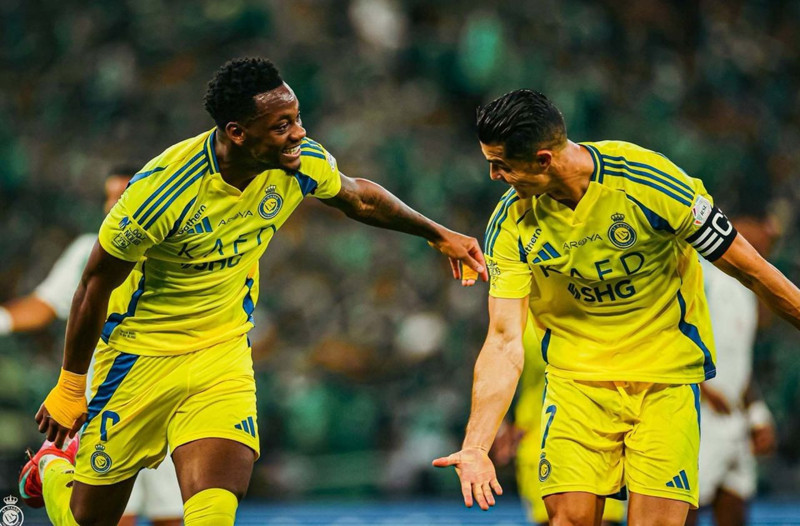 Fenerbahçe’de transferin yeni patronu Devin Özek sahaya indi! 35 milyon euroluk yıldızın yanına gitti! - Resim: 4