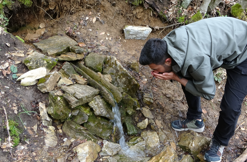 Niyet kabul olursa su fışkırıyor! Kastamonu’da inanılmaz doğa olayı! Sadece dua edilince akıyor - Resim: 3