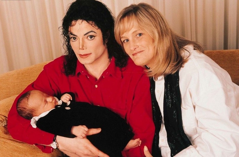 Michael Jackson'ın eski eşi Debbie Rowe yıllar sonra ortaya çıktı! Değişimini görenler şaştı kaldı - Resim: 2