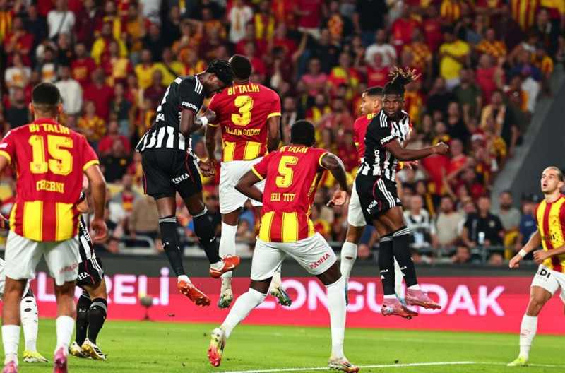 Tammy Abraham sessizliğe gömüldü! Gol karnesi herkesi şaşırttı! Beşiktaş’ta alarm zilleri çalmaya başladı! - Resim: 7