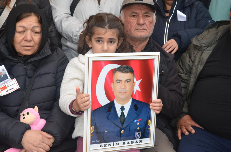 Şehit astsubayın eşinden oğluna: "Başını dik tut, senin baban kahraman" - Resim: 4