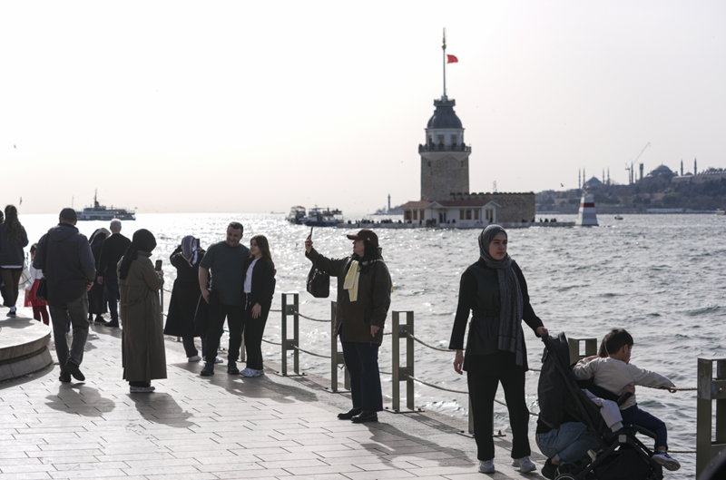 İstanbul'da hava sıcaklığı rekor kırdı! Şubat ayında 23 dereceye çıktı - Resim: 2