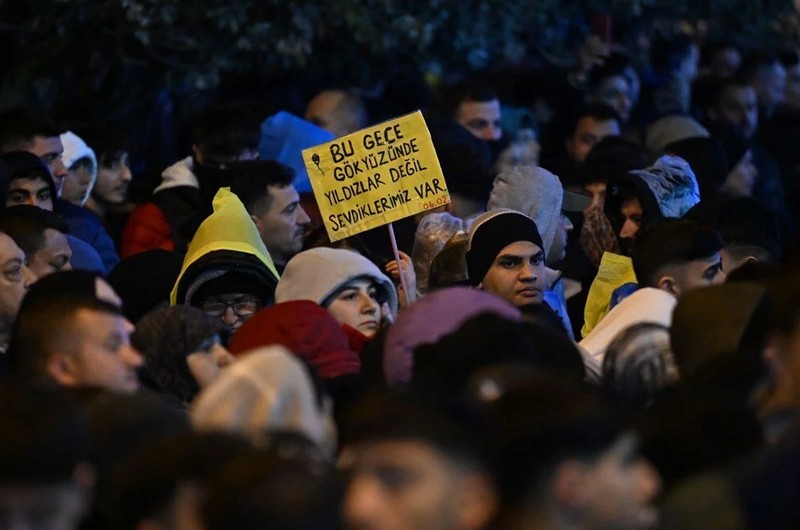 Büyük felaketin hüzünlü yıl dönümü: Hayatını kaybedenler için birçok şehirde anma törenleri gerçekleştirildi! - Resim: 5