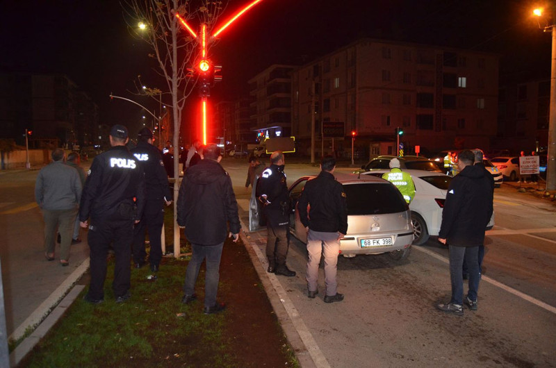 Dur ihtarına uymadı! Öyle birine çarptı ki... Kaçacak yeri kalmadı - Resim: 5