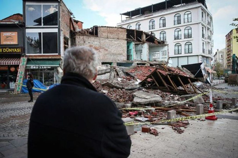 Sındırgı'da fay alarmı! 25 bin artçı ne anlama geliyor? Deprem fırtınası sürecek mi? - Resim: 6