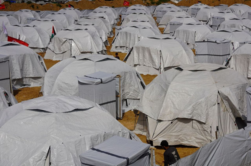 Yıldız Tilbe'den Filistinlilere yaşam alanı! Yeni çadır kent açıldı - Resim: 7