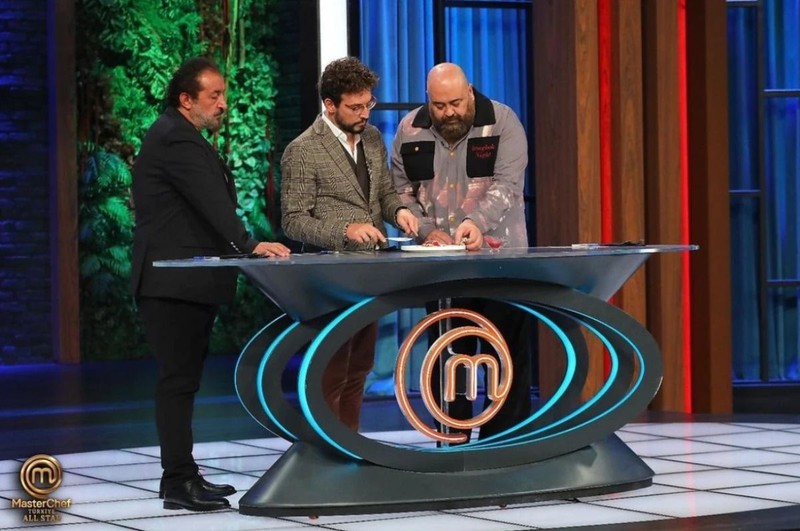 Masterchef eleme adayı belli oldu! 11 Kasım Cumartesi Dün akşam Masterchef 7. eleme adayı kim oldu? - Resim: 1