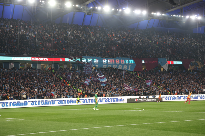 PFDK’dan Trabzonspor’a ağır tribün cezası! - Resim: 2