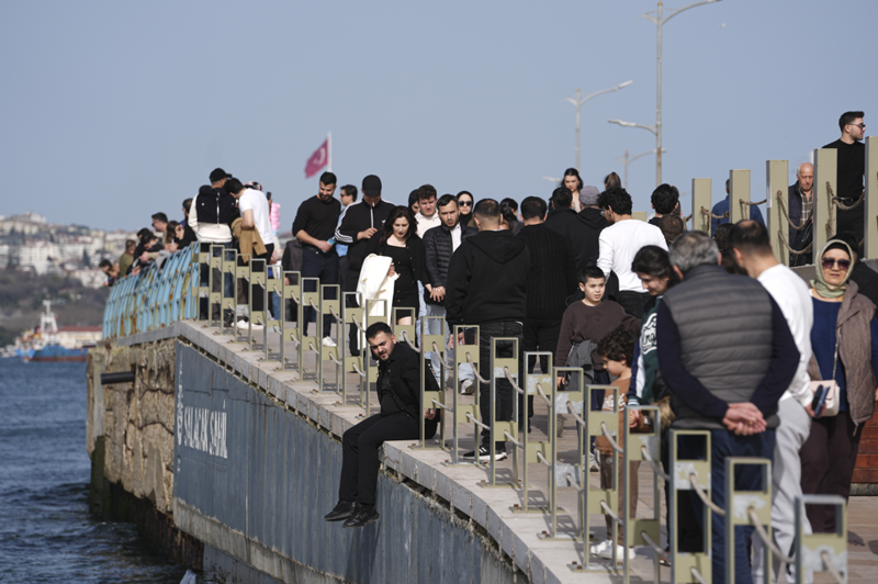 İstanbul'da hava sıcaklığı rekor kırdı! Şubat ayında 23 dereceye çıktı - Resim: 4