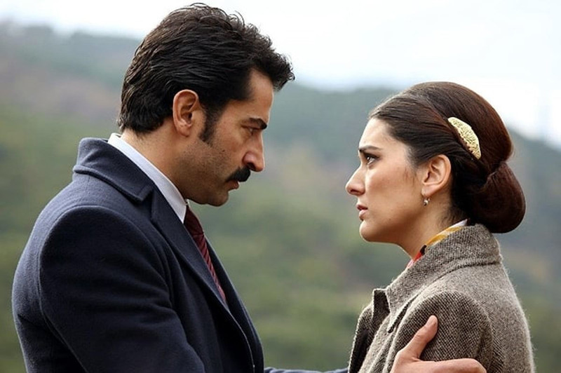 A.B.İ. dizisinde Kenan İmirzalıoğlu'nun partneri belli oldu! Afra Saraçoğlu'nun yerine o isim geldi - Resim: 4