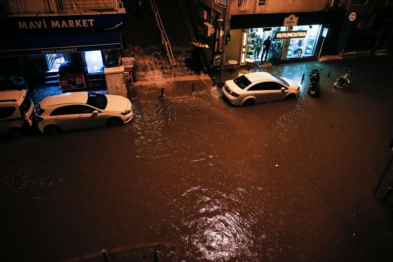 İzmir kabusu yaşıyor!.. Valilik acı haberi verdi! - Resim: 19